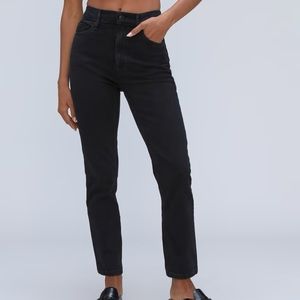 Everlane Original Cheeky Jeans in Coal Wash